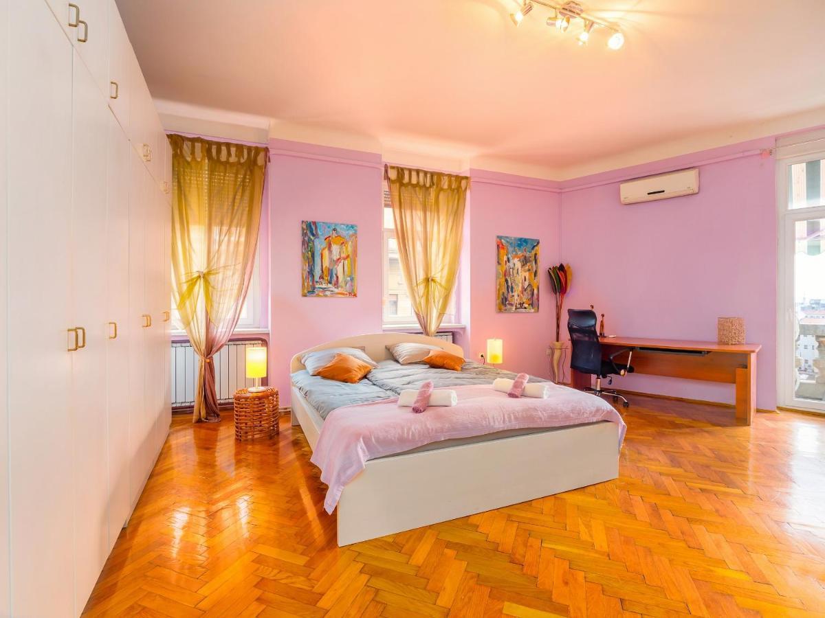 Grand Apartment In Strict Center Of Rijeka Eksteriør bilde