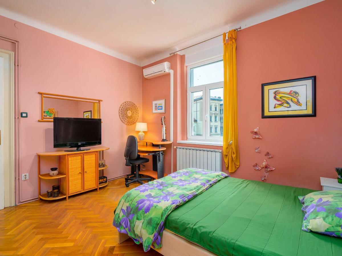 Grand Apartment In Strict Center Of Rijeka Eksteriør bilde