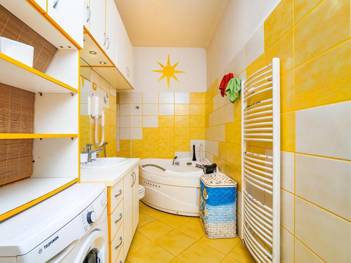 Grand Apartment In Strict Center Of Rijeka Eksteriør bilde